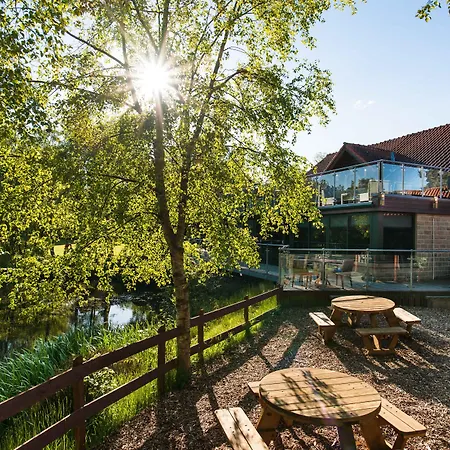 Chevin Country Park & 3* Otley (West Yorkshire)