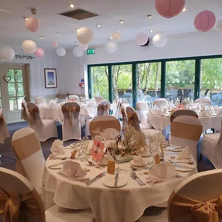 Chevin Country Park & Hotel 3*