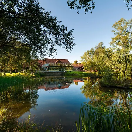 Chevin Country Park & 3* Otley (West Yorkshire)