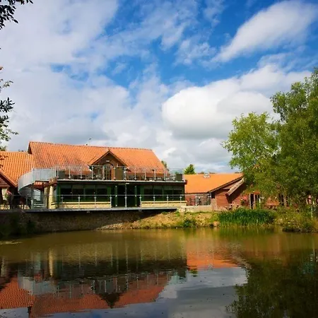 Chevin Country Park & Hotel 3*